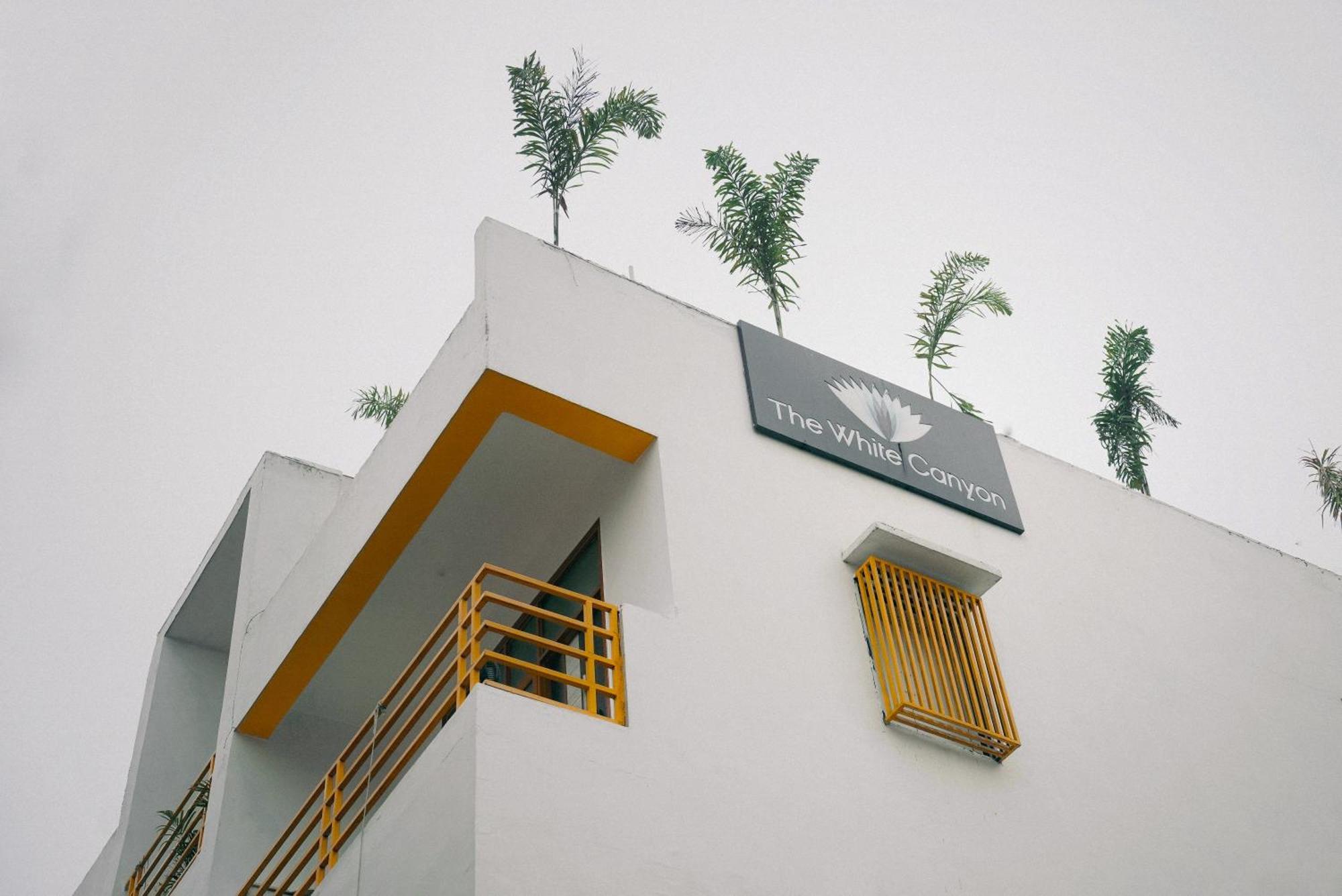 The White Canyon Hotel Váránaszi Kültér fotó
